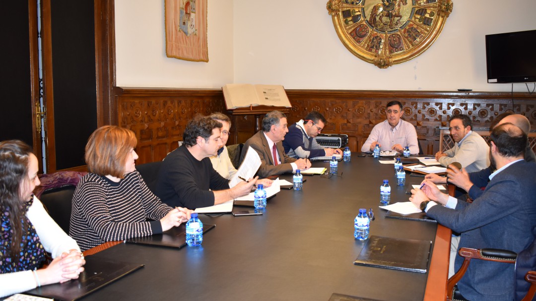 La Mesa de la trufa avanza en la creación de la Marca de garantía Trufa Negra de Soria