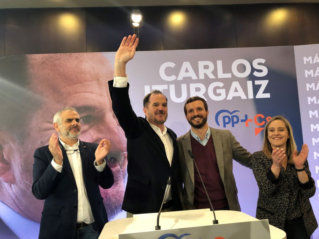 De izquierda a derecha: Carlos Carrizosa, Carlos Iturgaiz, Pablo Casado y Amaya Fernández De izquierda a derecha: Carlos Carrizosa, Carlos Iturgaiz, Pablo Casado y Amaya Fernández