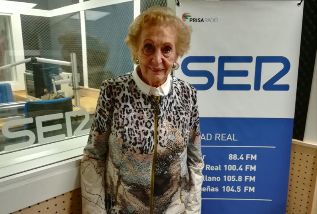 Bienvenida Pérez en los estudiois de SER Ciudad Real Bienvenida Pérez en los estudiois de SER Ciudad Real