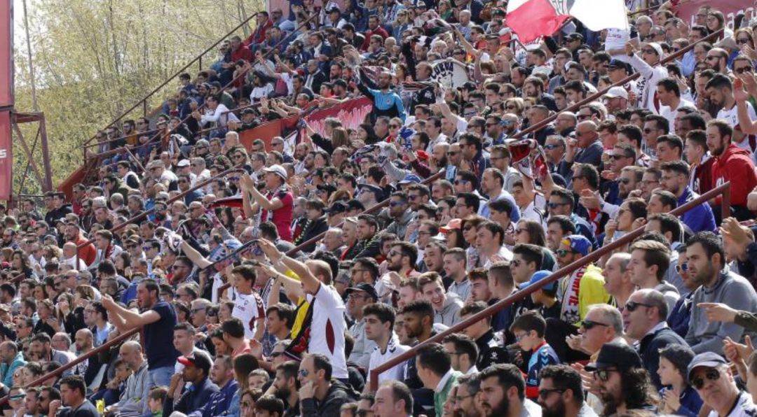 Público en el Carlos Belmonte Público en el Carlos Belmonte