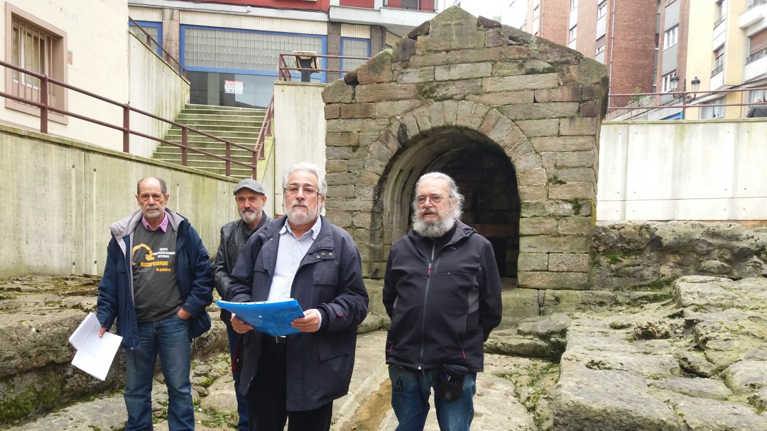 "La Fuente de Foncalada es lo único que nos queda a los asturianos del Prerrománico"