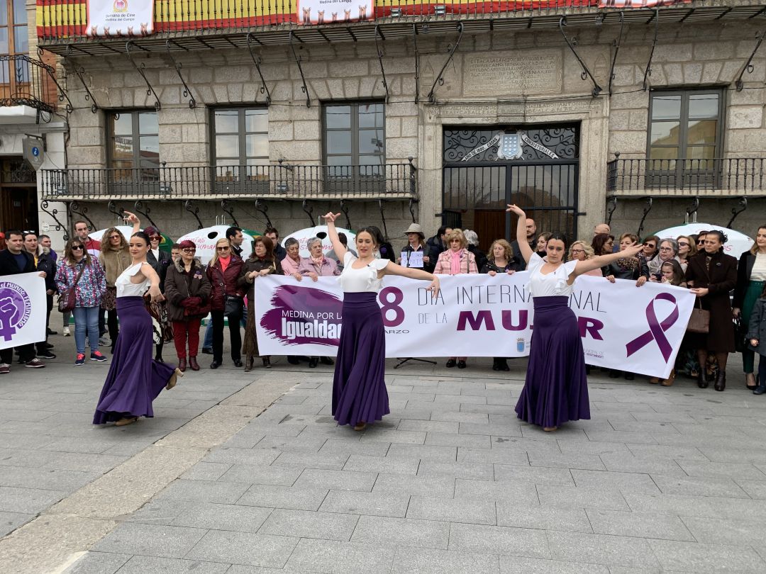 Concentración del Día Internacional de la Mujer en Medina del Campo Concentración del Día Internacional de la Mujer en Medina del Campo
