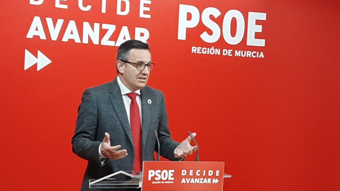 El PSOE presenta enmiendas a los presupuestos y reitera su oferta para aprobarlos si retiran las medidas de Vox