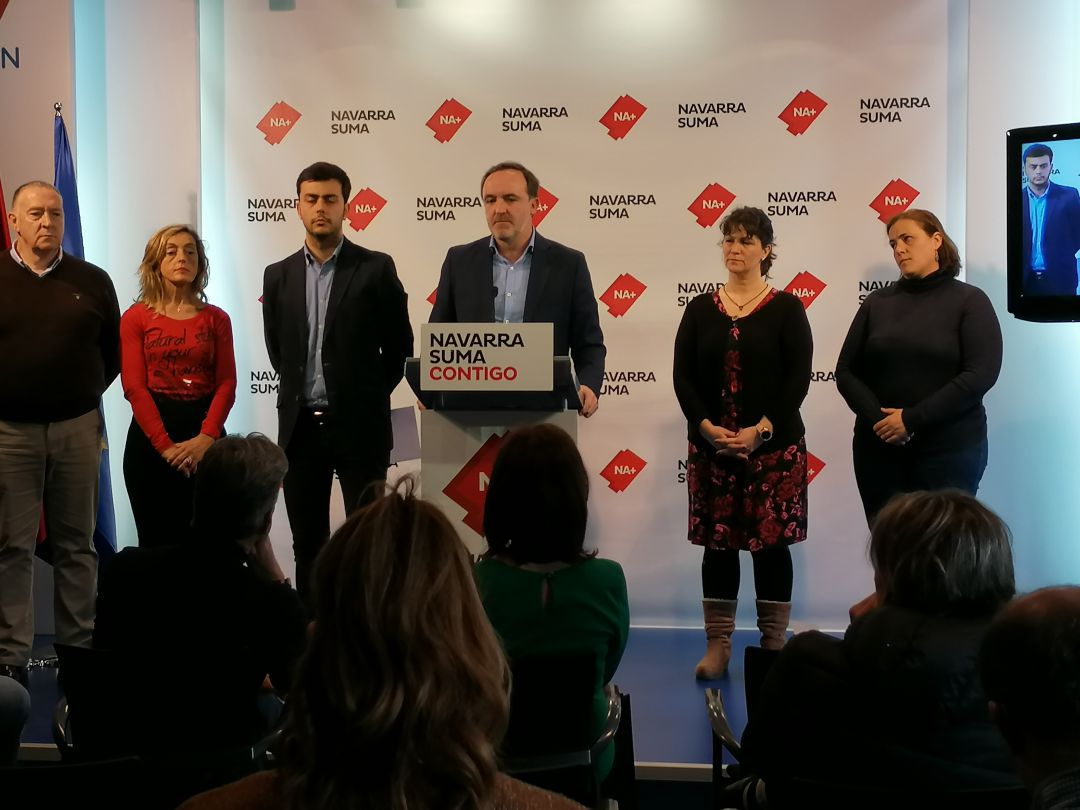 Javier Esparza junto a Gonzalo Fuentes y demás miembros de Navarra Suma Javier Esparza junto a Gonzalo Fuentes y demás miembros de Navarra Suma