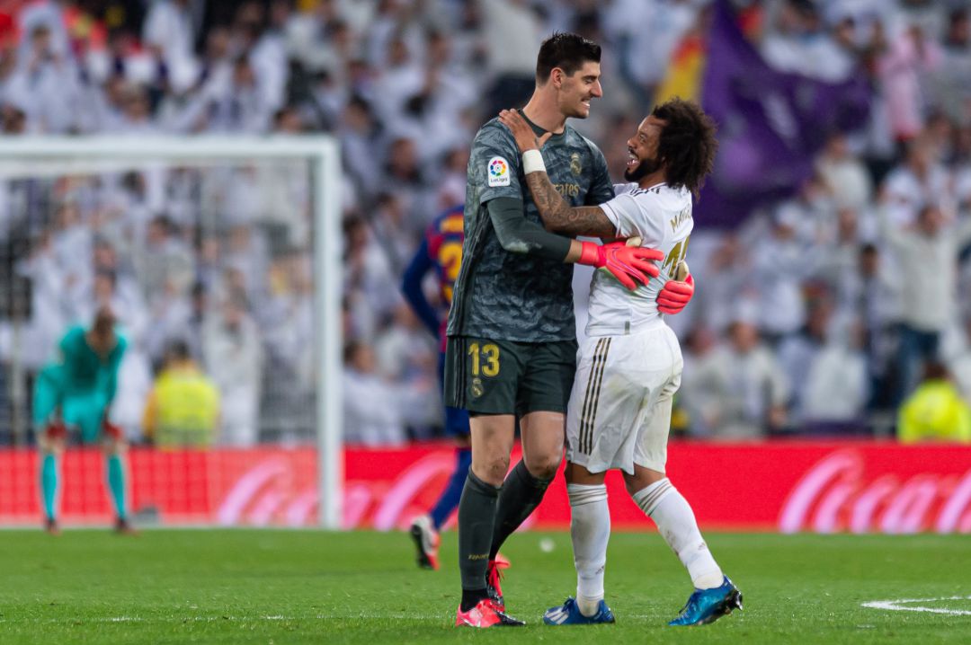 Courtois y Marcelo, en un Clásico entre el Real Madrid y el Barcelona. Courtois y Marcelo, en un Clásico entre el Real Madrid y el Barcelona.