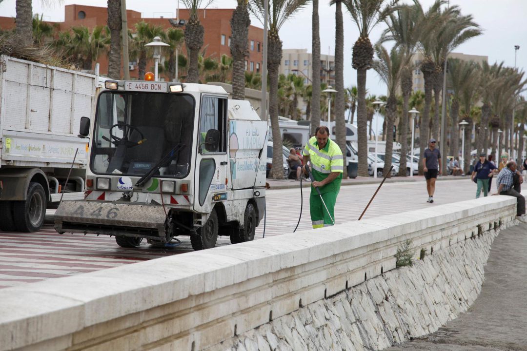 Plan intensivo de limpieza, barrio a barrio y calle a calle. Plan intensivo de limpieza, barrio a barrio y calle a calle.