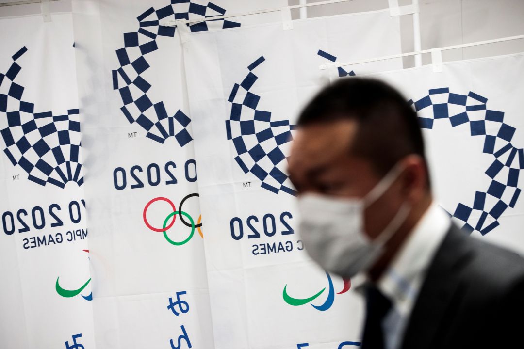 Un reportero en la comparecencia de prensa del responsable del comité organizador de Tokio 2020. Un reportero en la comparecencia de prensa del responsable del comité organizador de Tokio 2020.