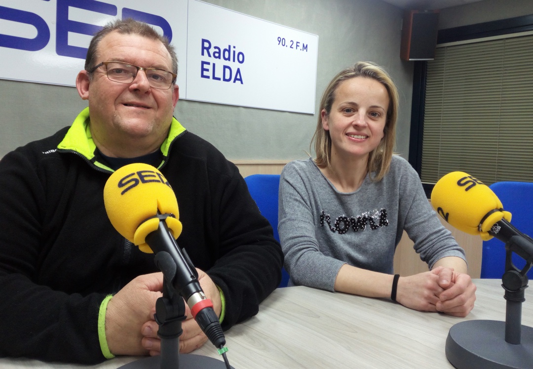 Los emprendedores Juan Luis Gimeno y Mª Dolores Navarro en Radio Elda SER Los emprendedores Juan Luis Gimeno y Mª Dolores Navarro en Radio Elda SER
