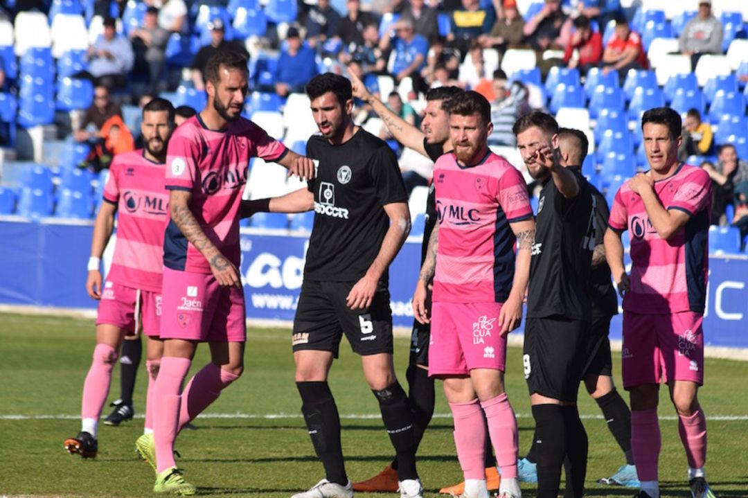 Imagen del último partido disputado en Linarejos frente a El Palo FC Imagen del último partido disputado en Linarejos frente a El Palo FC