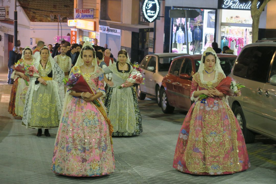 Ofrenda falleras del Calp Vell. Imagen de archivo. Ofrenda falleras del Calp Vell. Imagen de archivo.