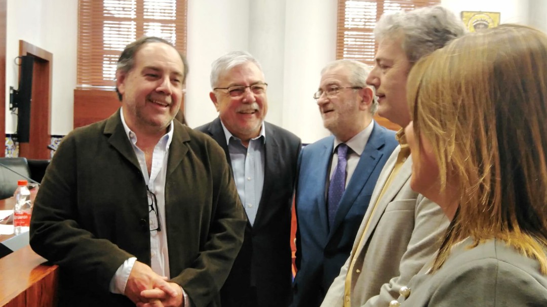 "A los murcianos no les interesa la política" según concluye el libro ¿Cómo vota el electorado murciano?