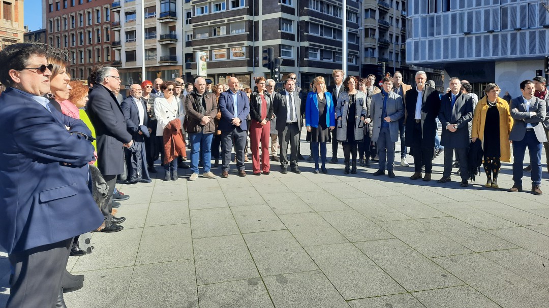 Navarra muestra su compromiso con la verdad, la reparación y la justicia en el acto institucional del 11-M