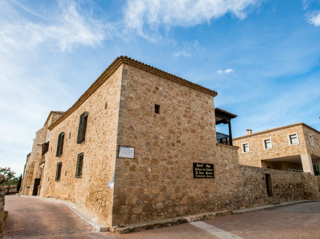 Fachada del palacio Fachada del palacio