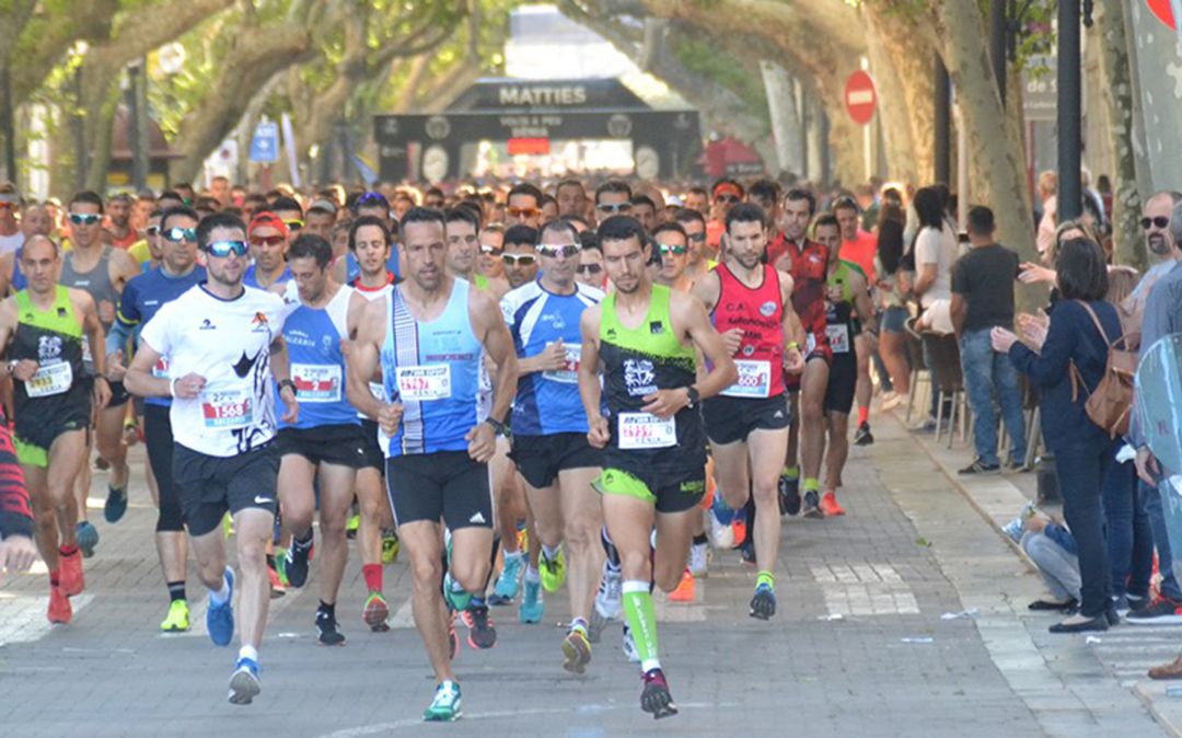 Imagen de archivo de la carrera popular de Dénia. Imagen de archivo de la carrera popular de Dénia.