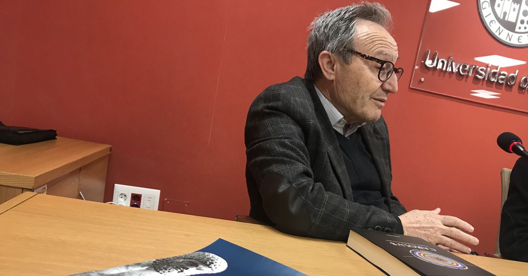 El catedrático de la Universidad de Jaén, Pedro Galera, durante la presentación del congreso. El catedrático de la Universidad de Jaén, Pedro Galera, durante la presentación del congreso.