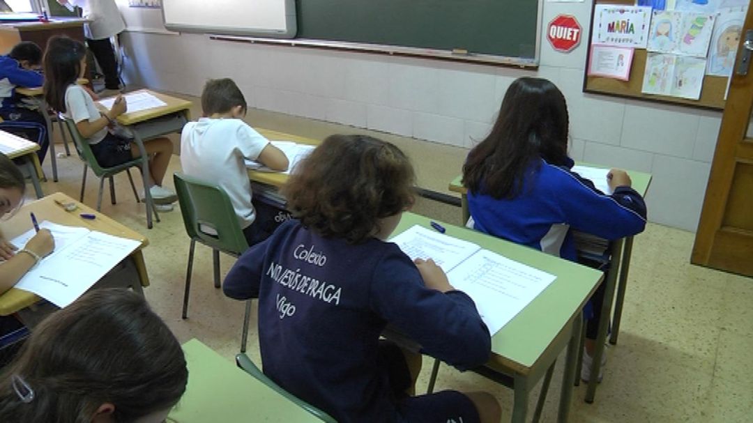Alumnos en clase. Alumnos en clase.