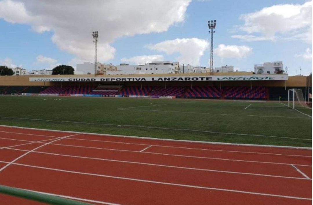 La Ciudad Deportiva Lanzarote con las gradas vacías y sin actividad. La Ciudad Deportiva Lanzarote con las gradas vacías y sin actividad.