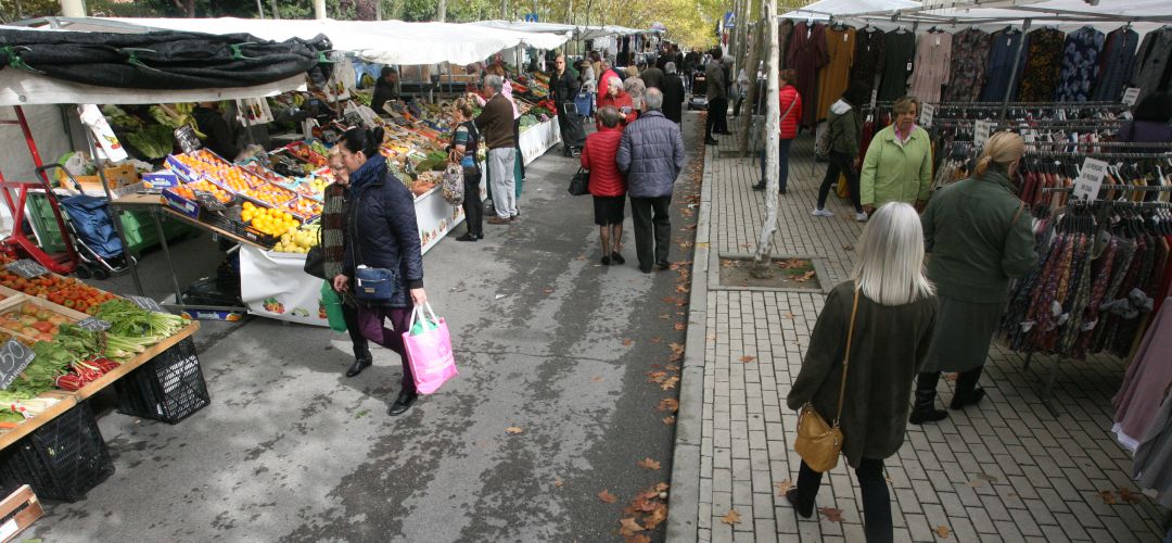 Mercadillo municipal de Tres Cantos Mercadillo municipal de Tres Cantos