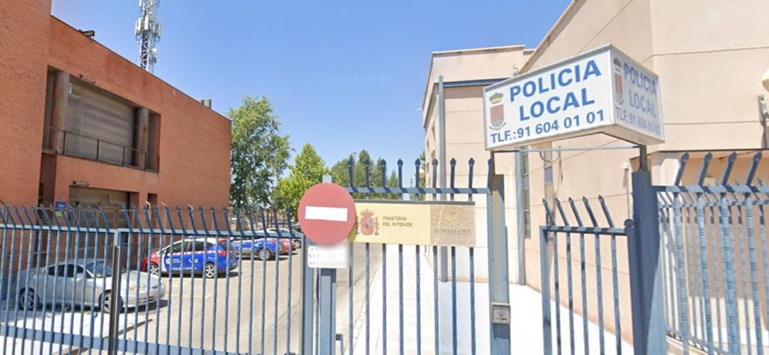 Exteriores de la comisaría de Policía Local de Humanes Exteriores de la comisaría de Policía Local de Humanes
