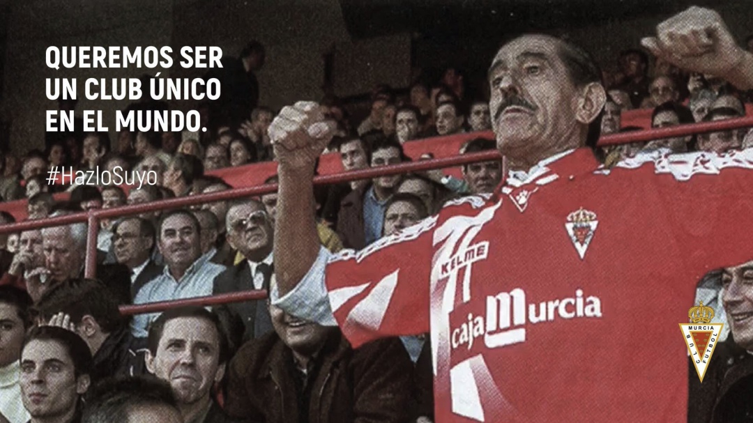 Imagen del panadero de Archena, protagonista de la ampliación de capital del Real Murcia Imagen del panadero de Archena, protagonista de la ampliación de capital del Real Murcia