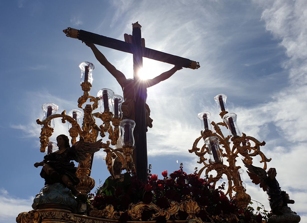 El Cristo de la Lanzada, en su salida procesional de la Semana Santa de Granada en 2019 El Cristo de la Lanzada, en su salida procesional de la Semana Santa de Granada en 2019