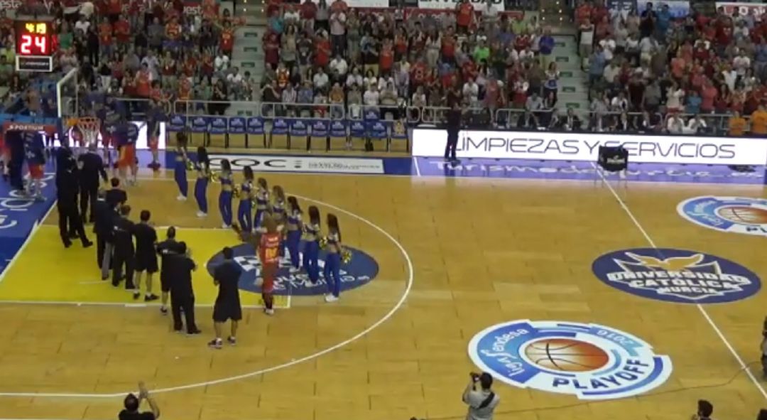 Captura de vídeo de un partido histórico de playoff del UCAM Captura de vídeo de un partido histórico de playoff del UCAM