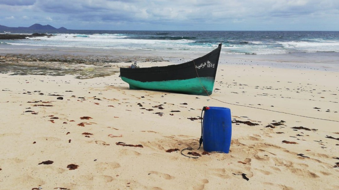 Buscan a los ocupantes de una patera que ha llegado a La Graciosa