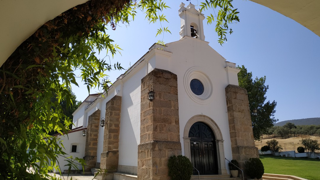 Cierran el recinto y la ermita de Las Cruces de Don Benito