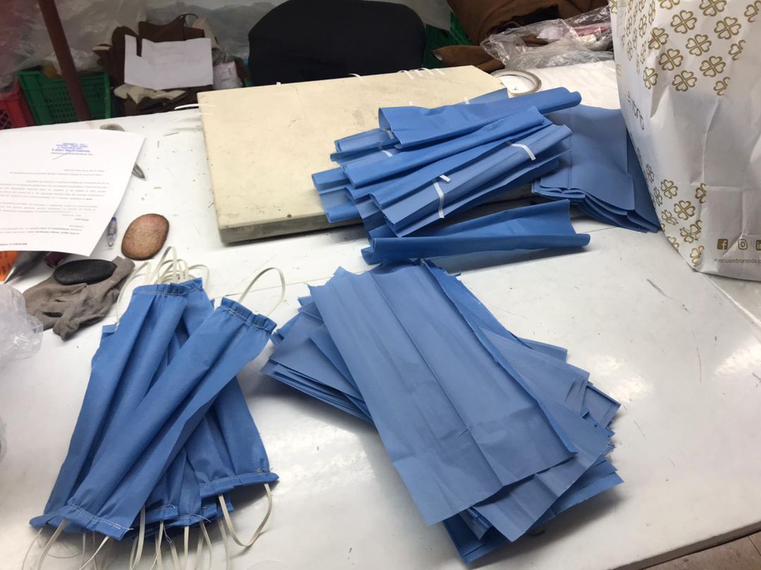 El taller trabaja para confeccionar las mascarillas sanitarias El taller trabaja para confeccionar las mascarillas sanitarias