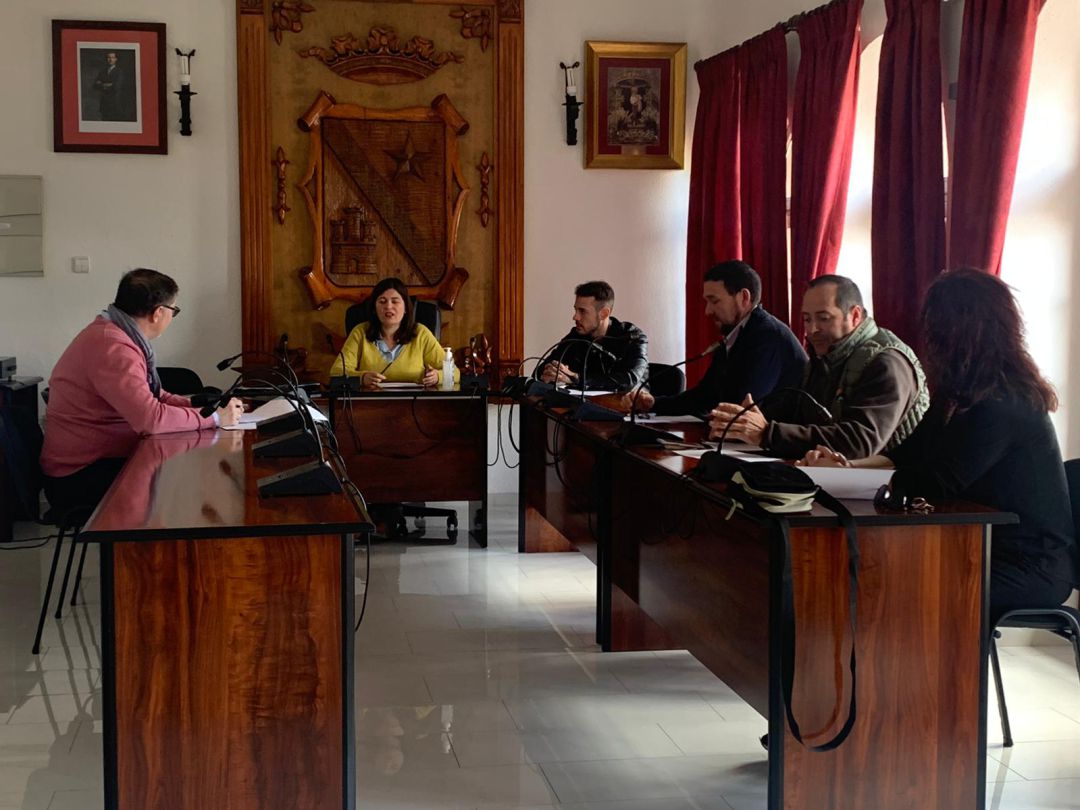 Momento de la Junta de portavoces de este lunes, la alcaldesa, Mª Teresa García, con los portavoces de C's, PP, Podemos y PSOE Momento de la Junta de portavoces de este lunes, la alcaldesa, Mª Teresa García, con los portavoces de C's, PP, Podemos y PSOE