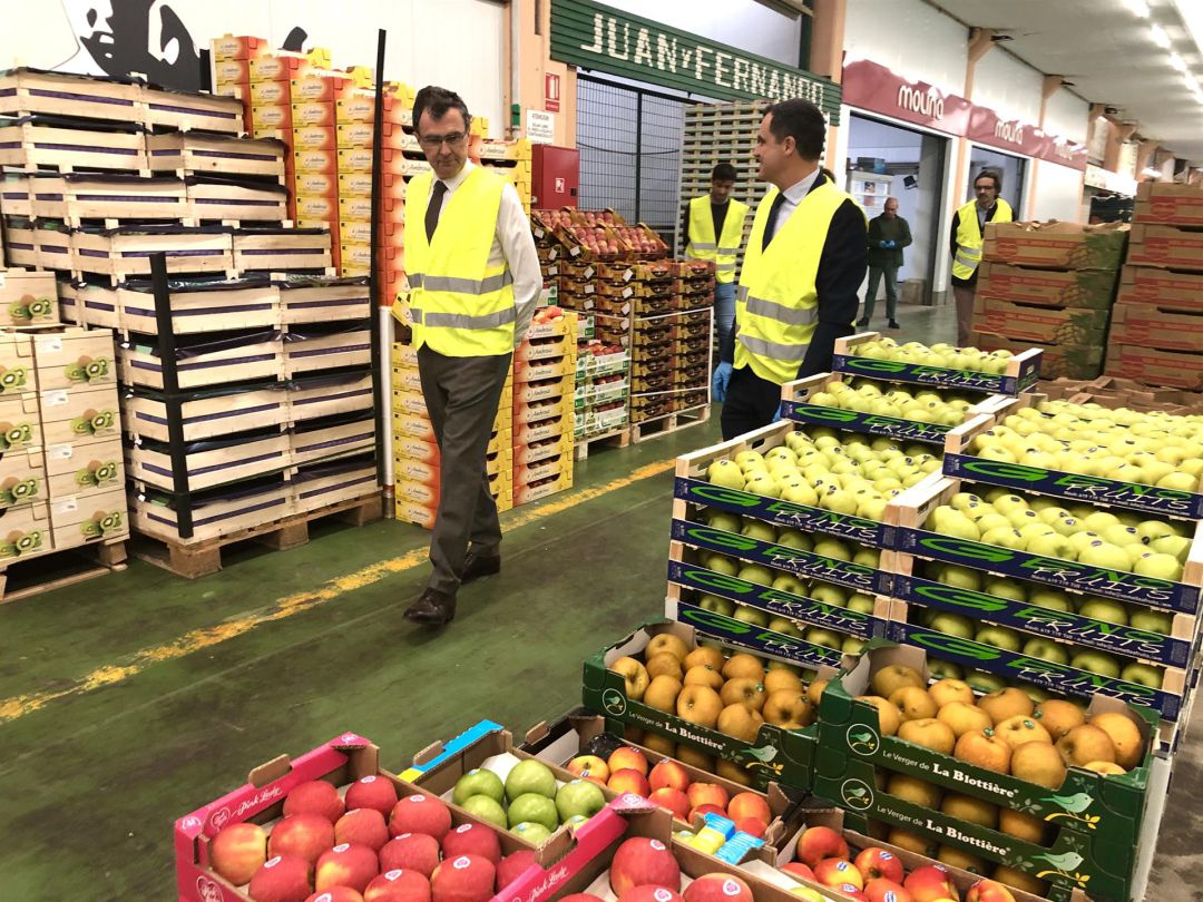 Mercamurcia mantiene su actividad habitual y garantiza el suministro de alimentos frescos Mercamurcia mantiene su actividad habitual y garantiza el suministro de alimentos frescos