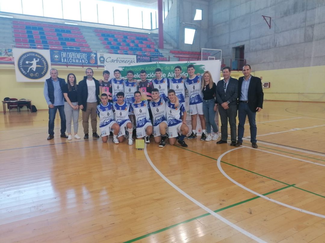 El equipo de Carboneras se proclamó campeón. El equipo de Carboneras se proclamó campeón.