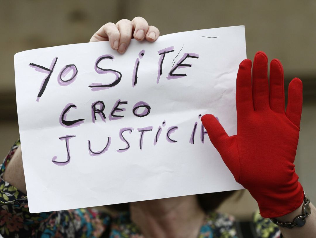 Pancarta de apoyo a la víctima de La Manada en una manifestación Pancarta de apoyo a la víctima de La Manada en una manifestación