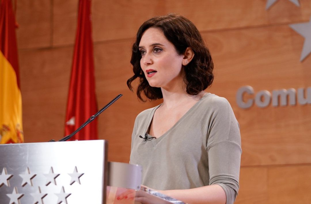 La presidenta de la comunidad de Madrid ha agradecido en redes sociales un mensaje del grupo ultra Frente Atlético. La presidenta de la comunidad de Madrid ha agradecido en redes sociales un mensaje del grupo ultra Frente Atlético.