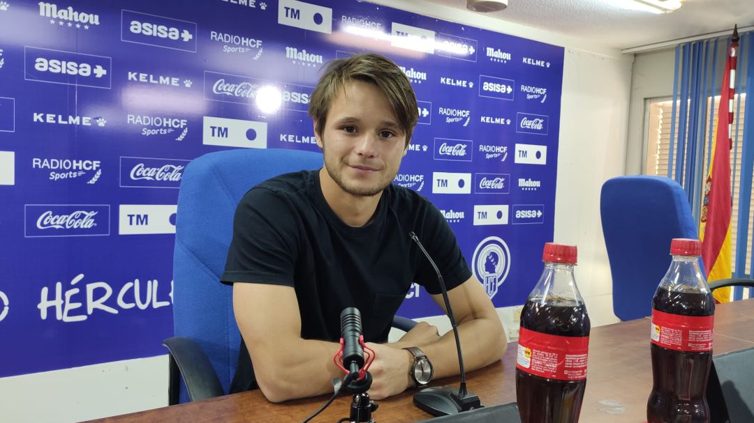 Nani, en la sal de prensa del Rico Pérez Nani, en la sal de prensa del Rico Pérez