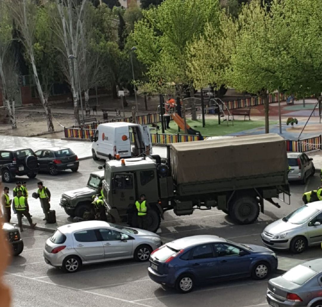 Militares en la Barriada de La Paz. Militares en la Barriada de La Paz.