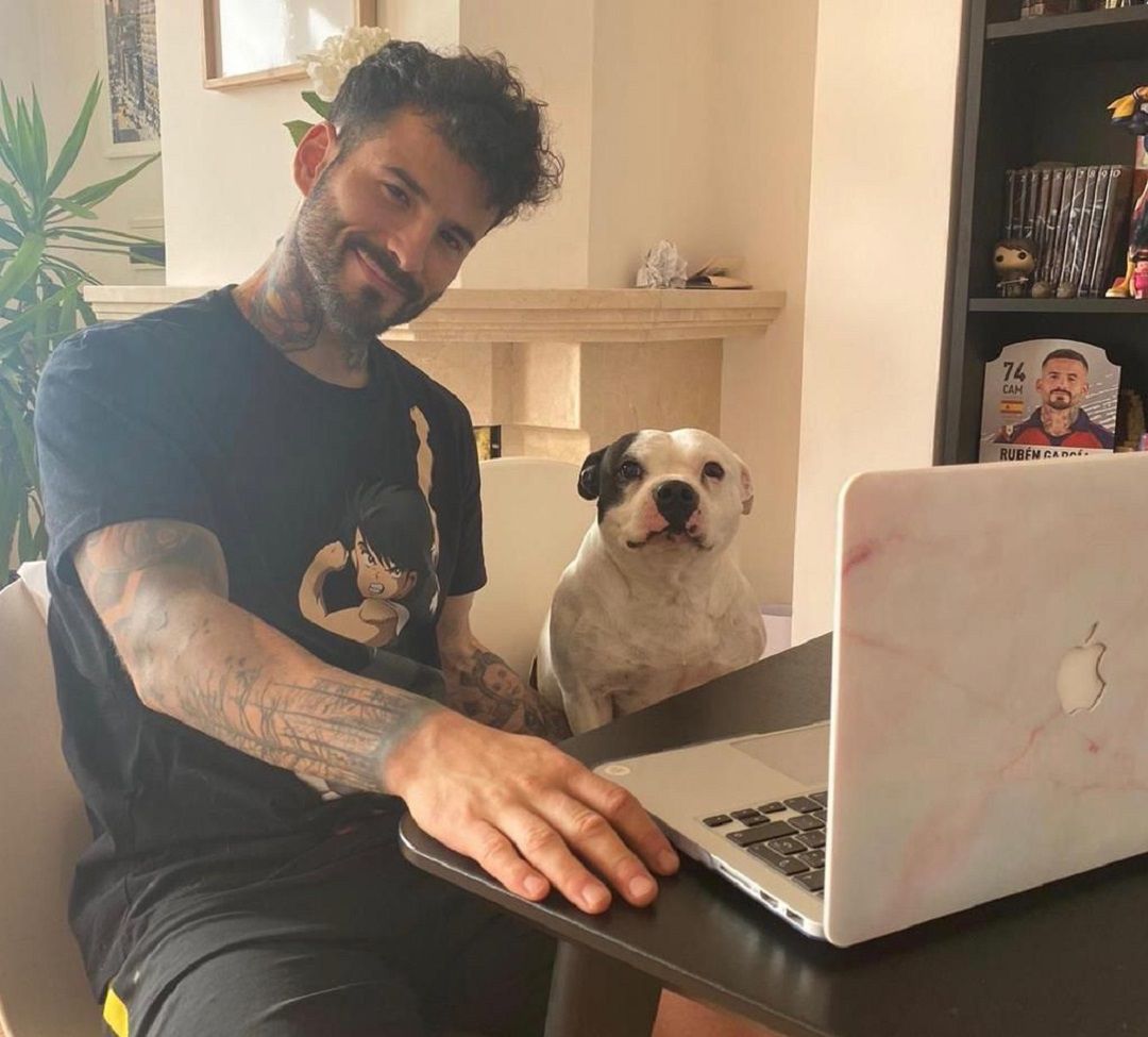 Rubén García, en la rueda de prensa desde su casa Rubén García, en la rueda de prensa desde su casa