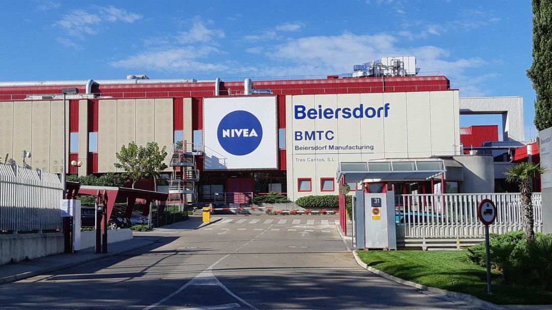 Nivea ofrece su planta de Tres Cantos para producir geles hidroalcohólicos contra el coronavirus