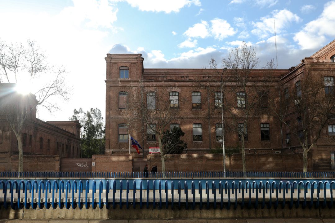 Fachada de la residencia de ancianos de Madrid donde se han confirmado contagios de coronavirus en residentes y personal sanitario Fachada de la residencia de ancianos de Madrid donde se han confirmado contagios de coronavirus en residentes y personal sanitario