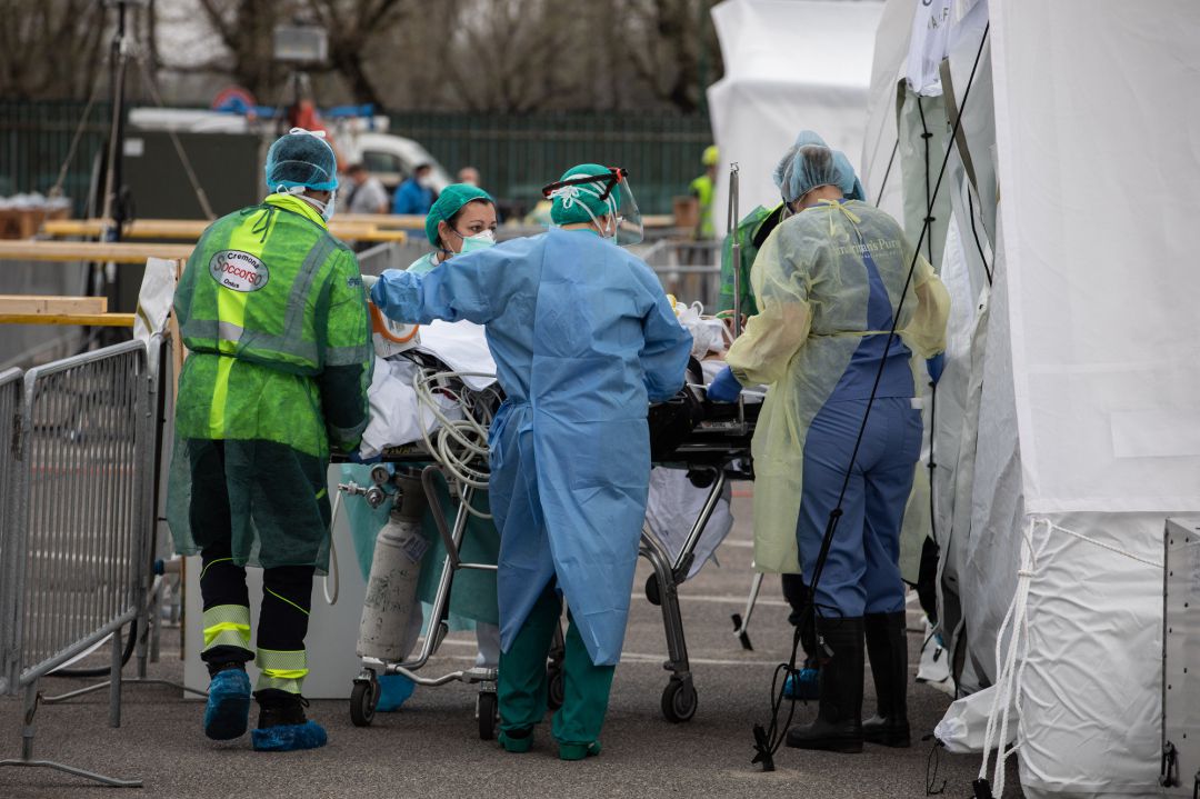 Imagen de un hospital de campaña en Cremona, cerca de Milán Imagen de un hospital de campaña en Cremona, cerca de Milán