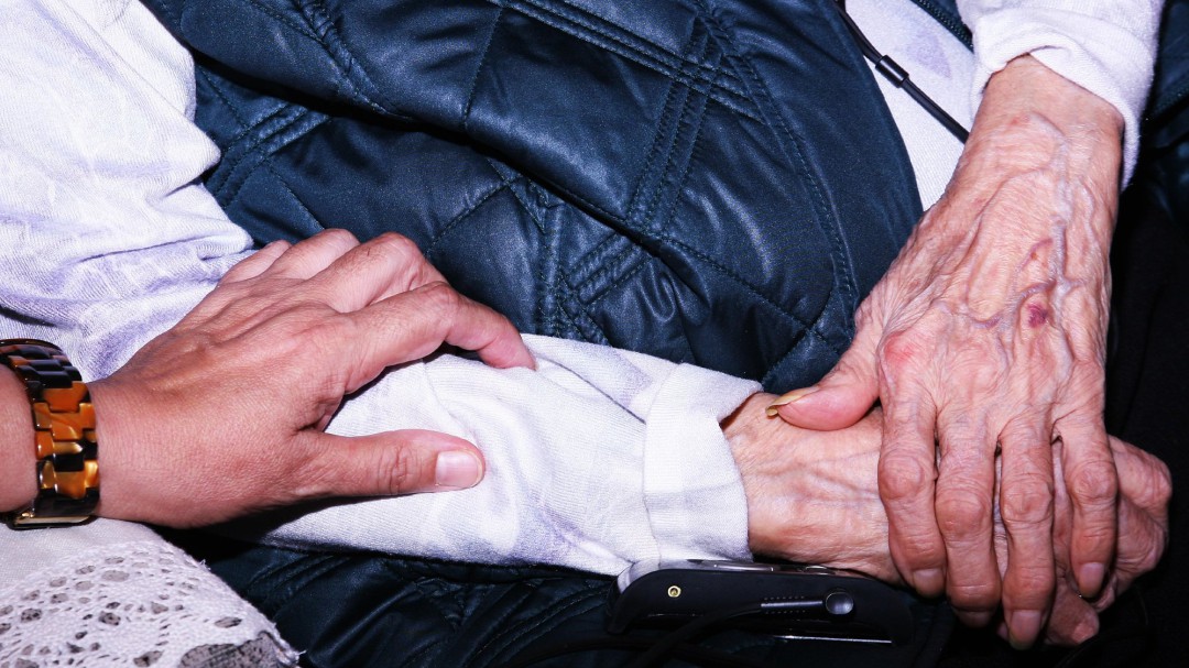 Medio millar de llamadas contra la necesidad de salir de los enfermos de alzheimer