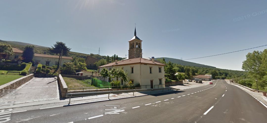 Somosierra cuenta con una población de menos de 100 habitantes Somosierra cuenta con una población de menos de 100 habitantes