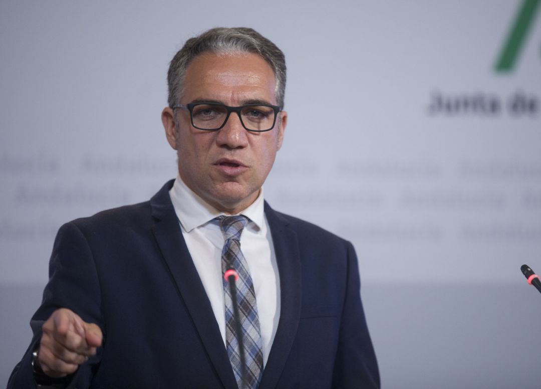 El consejero de la Presidencia, Elías Bendodo, en una rueda de prensa tras un Consejo de Gobierno (Foto de archivo). El consejero de la Presidencia, Elías Bendodo, en una rueda de prensa tras un Consejo de Gobierno (Foto de archivo).
