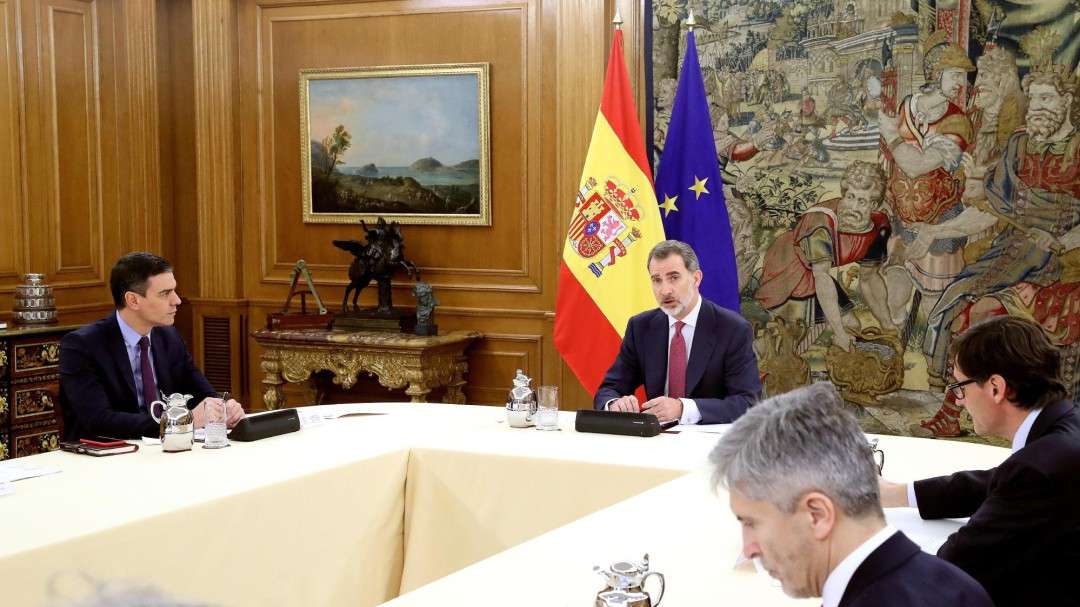El Rey agradece las donaciones a Amancio Ortega y habla con el JEMAD y con Batet