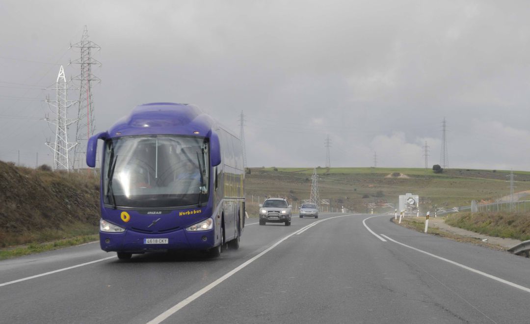 El transporte de viajeros es uno de los más afectados por la crisis sanitaria El transporte de viajeros es uno de los más afectados por la crisis sanitaria