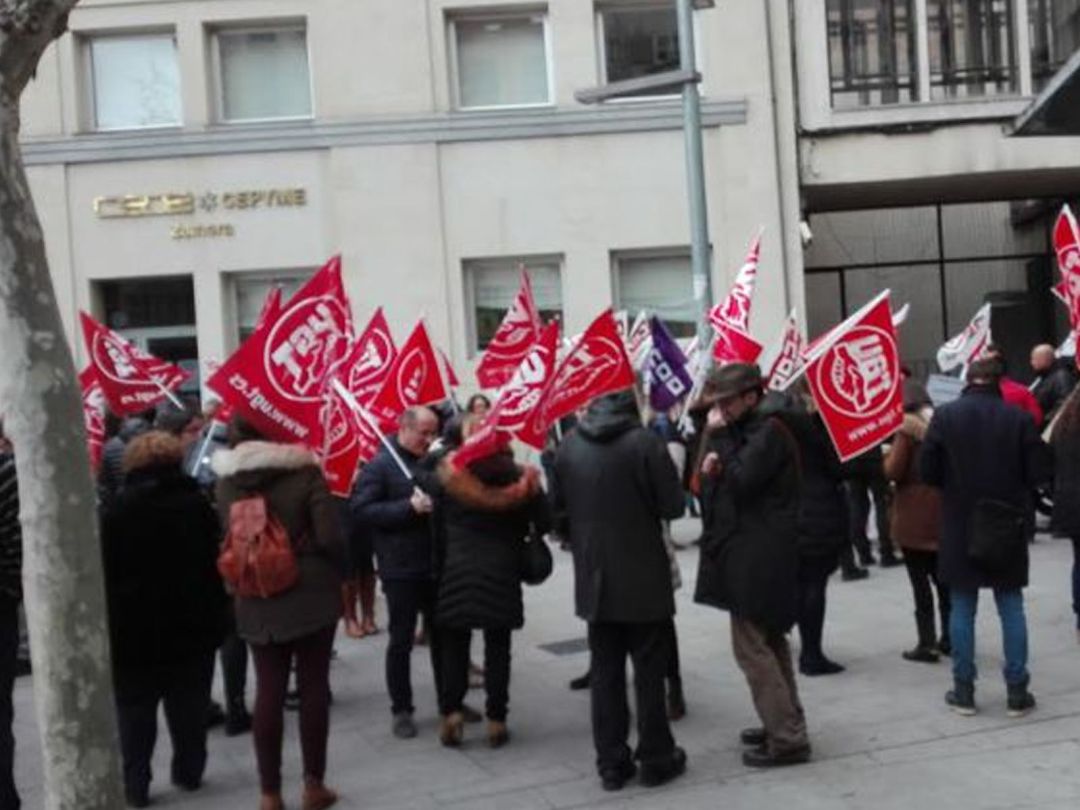 Concentración sindical en la Plaza de Alemania de Zamora Concentración sindical en la Plaza de Alemania de Zamora