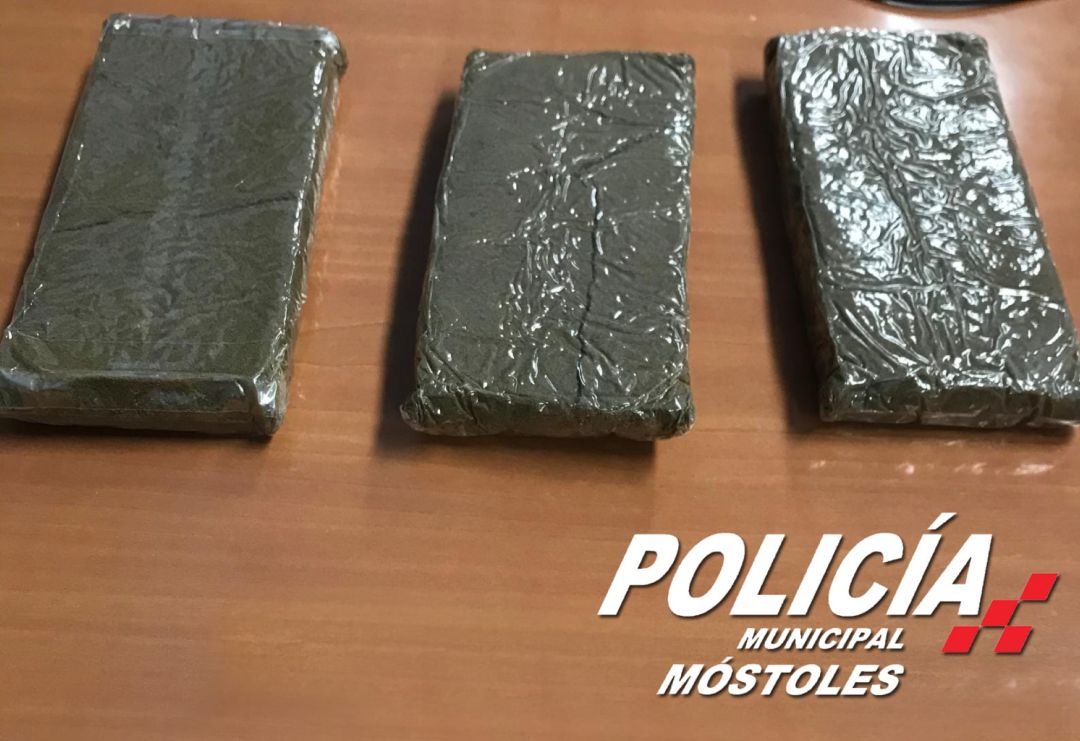 Tabletas de hachís requisadas por la Policía Municipal de Móstoles Tabletas de hachís requisadas por la Policía Municipal de Móstoles
