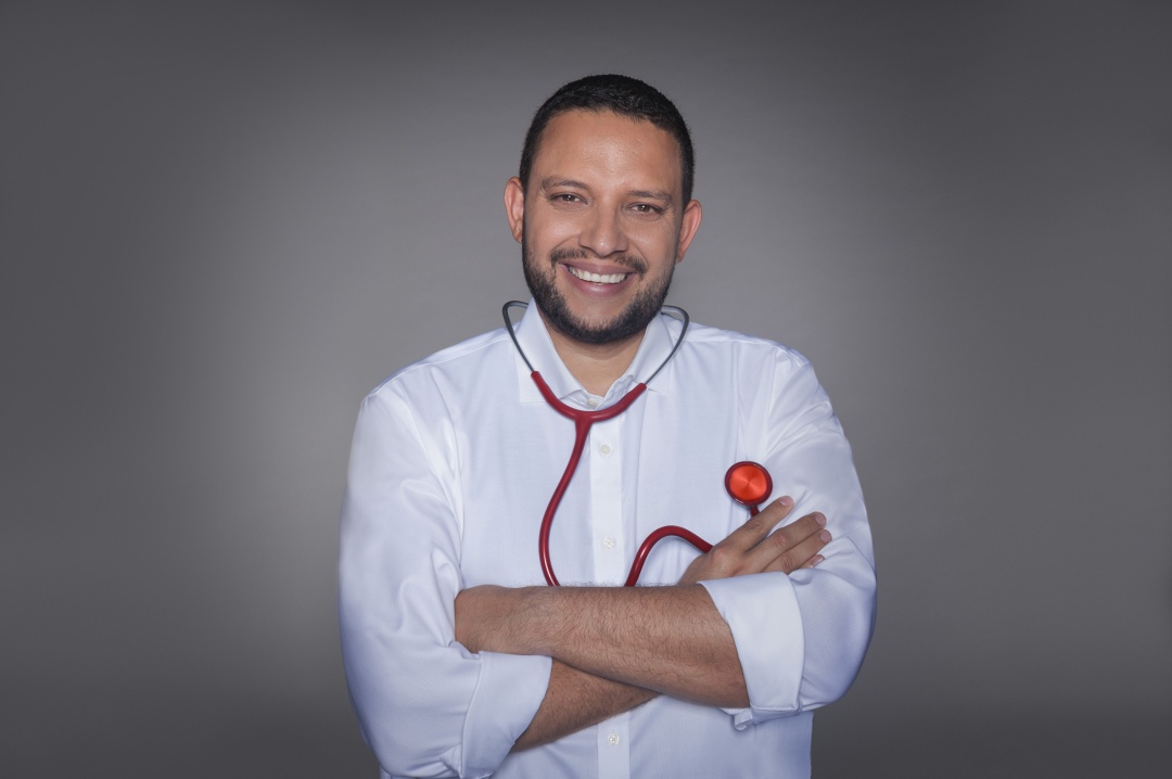 El docor Julio Armas El docor Julio Armas