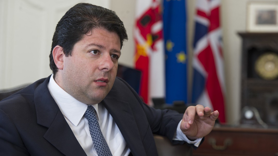 Picardo garantiza el SMI para todos los trabajadores de Gibraltar, incluidos los transfronterizos