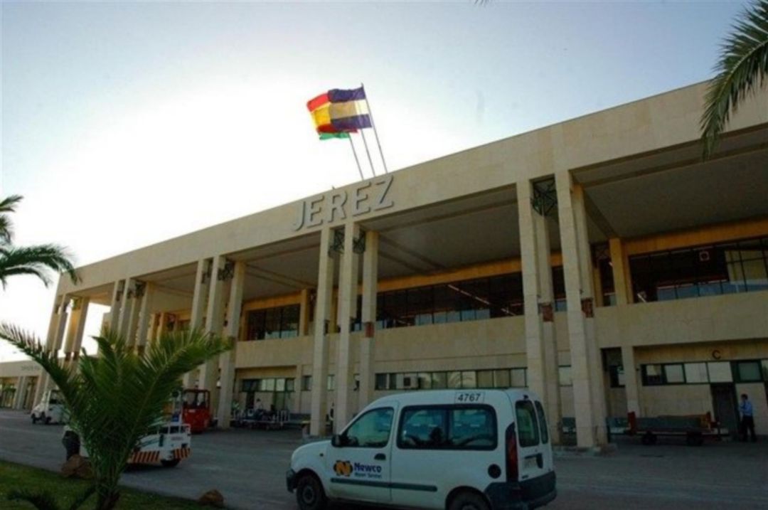 El aeropuerto de Jerez permanece abierto solo para emergencias El aeropuerto de Jerez permanece abierto solo para emergencias